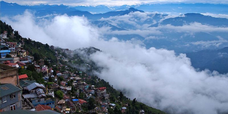 Darjeeling tour plan for 5 days from kolkata by train